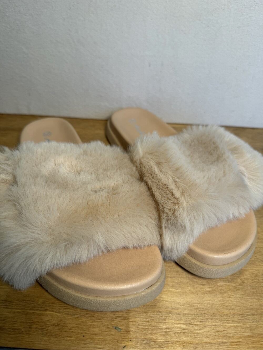 Aubis Womens Size 9 Camel Faux Fur Slide Slippers Open Toe Slip On New NIB